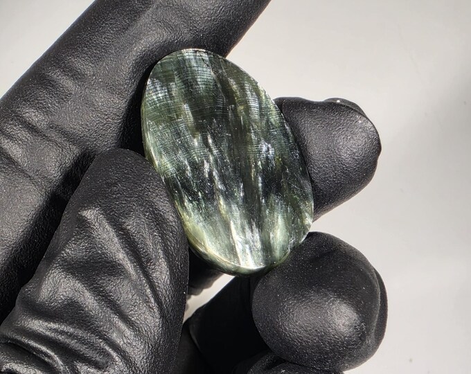 Small Seraphinite Palm Stone