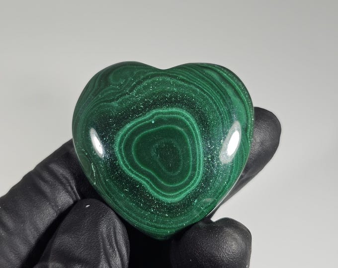 Malachite Heart Palm Stone