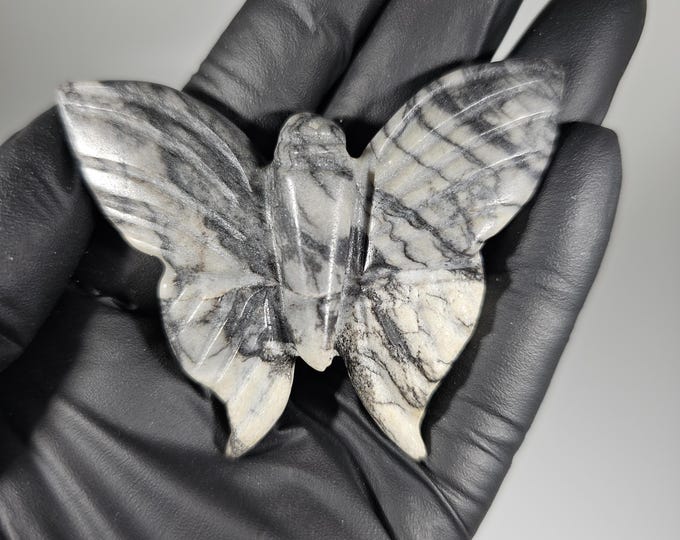 Network Jasper Butterfly Carving