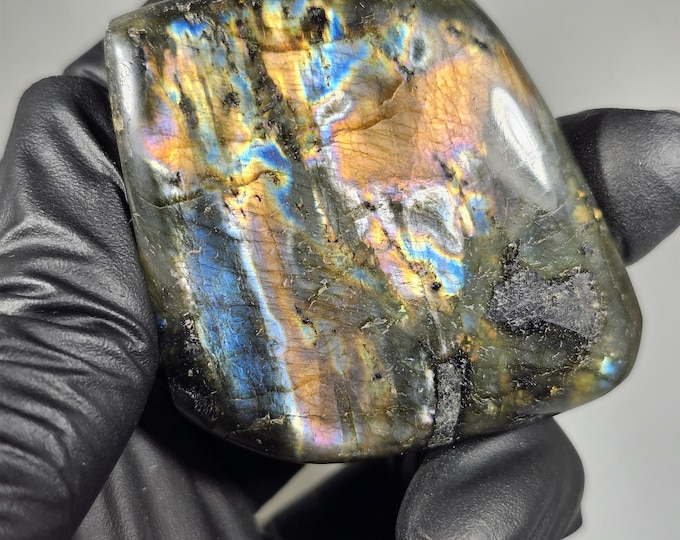 Flashy Labradorite Freeform