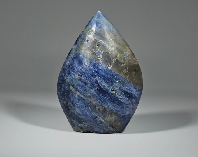 Kyanite Freeform/Flame