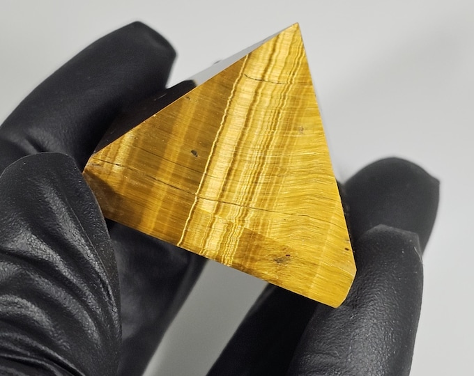Tigerseye Pyramid