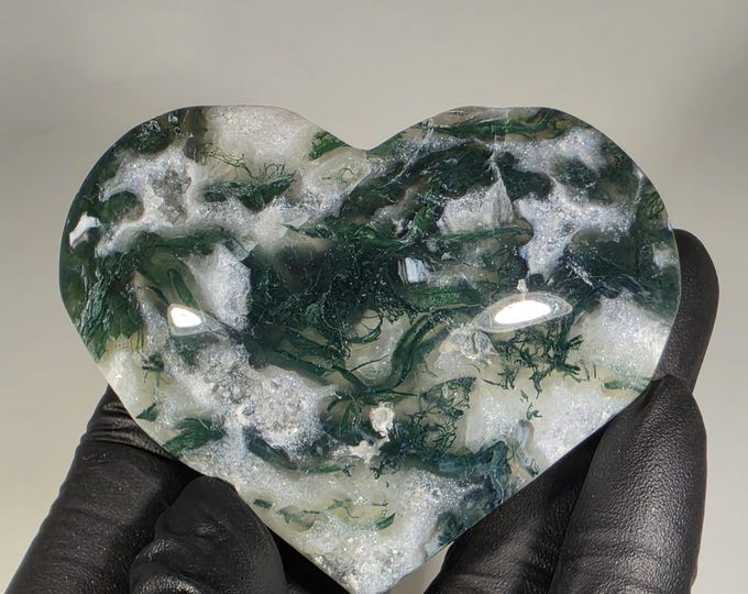 Moss Agate Heart Palm Stone