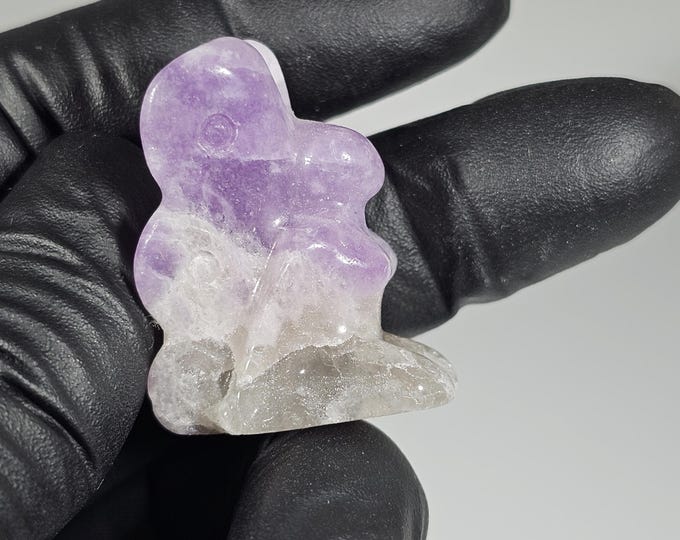 Mini Dream Amethyst Fairy Carving