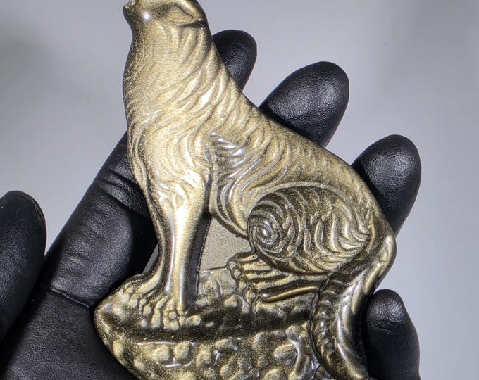 Golden Obsidian Wolf Carving