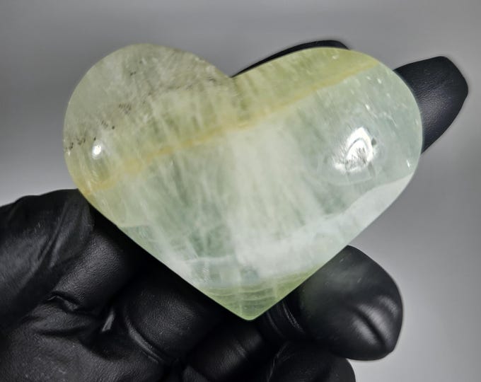 Pistachio Calcite Heart Carving