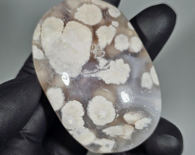Cherry Flower Agate Palm Stone