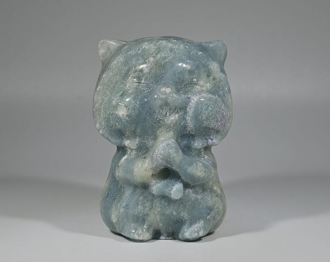 Trolleite Praying Cat Carving