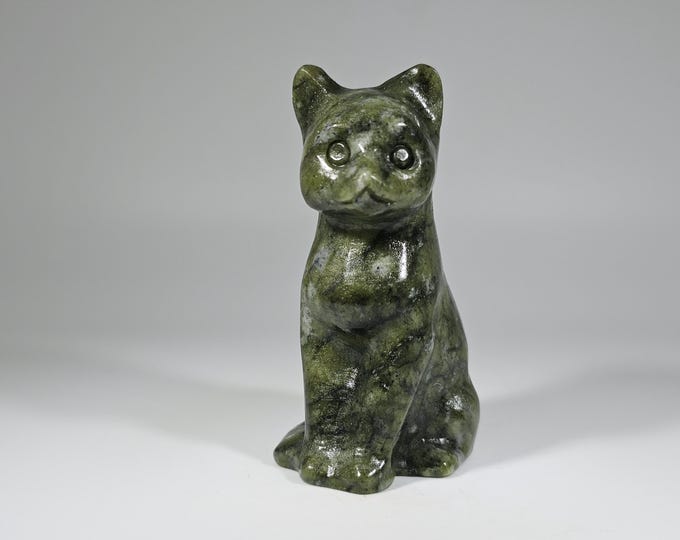 Green Jade Cat Carving