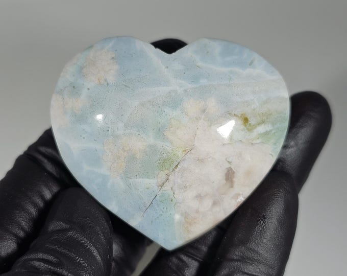 Green Flower Agate Heart Palm Stone