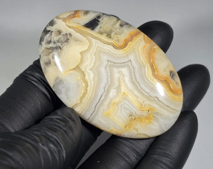 Crazy Lace Agate Palm Stone