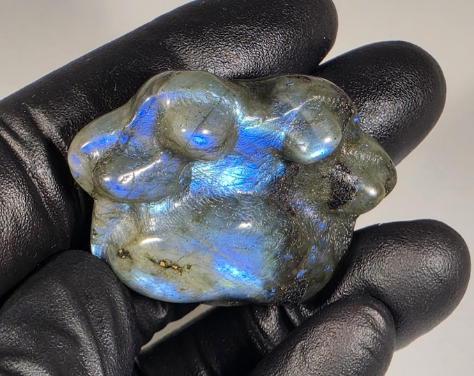 Labradorite Cat Paw Carving 1.3"