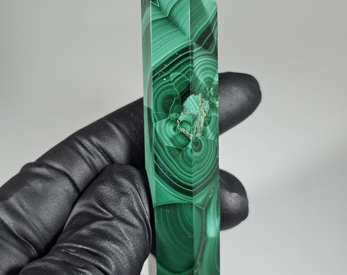 A+ Silk Malachite Tower #14 (2.9")