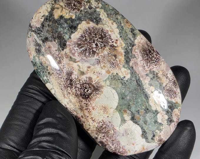 Green Flower Jasper Palm Stone