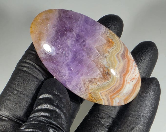 Amethyst Lace Agate Palm Stone