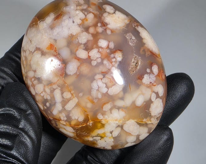 Flower Agate Palm Stone