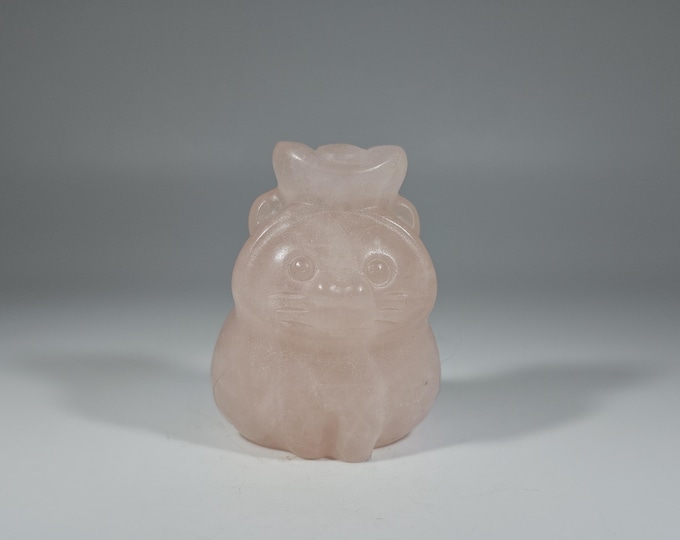 Rose Quartz Cat Carving