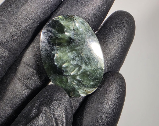 Small Seraphinite Palm Stone