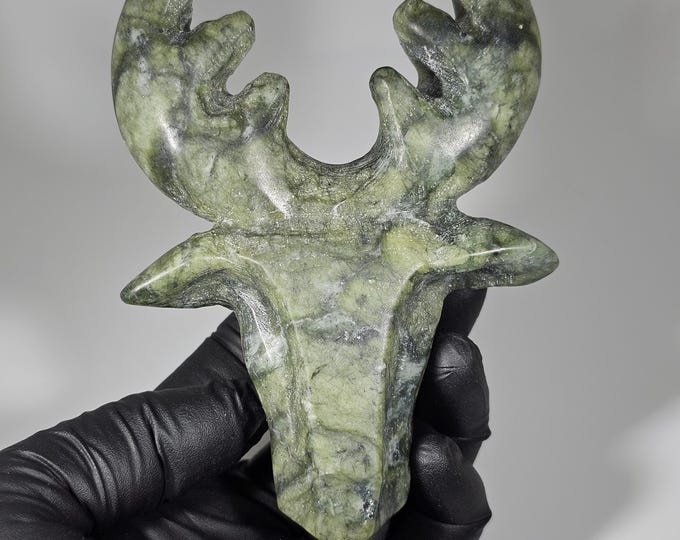 Green Jade Deer Head Carving