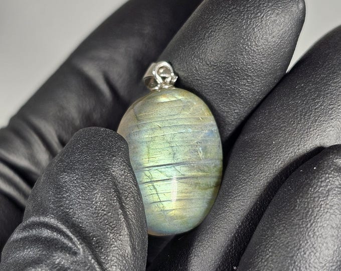 Labradorite Pendant
