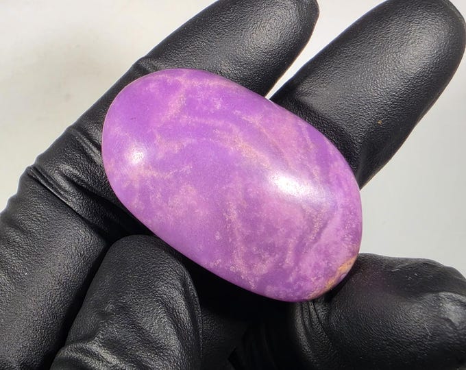 Phosphosiderite Palm Stone