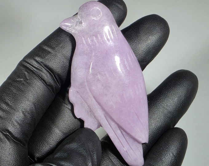Kunzite Bird Carving