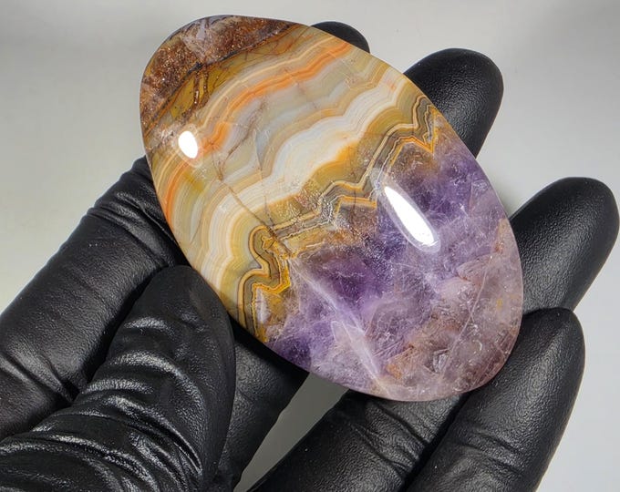 Amethyst Lace Agate Palm Stone