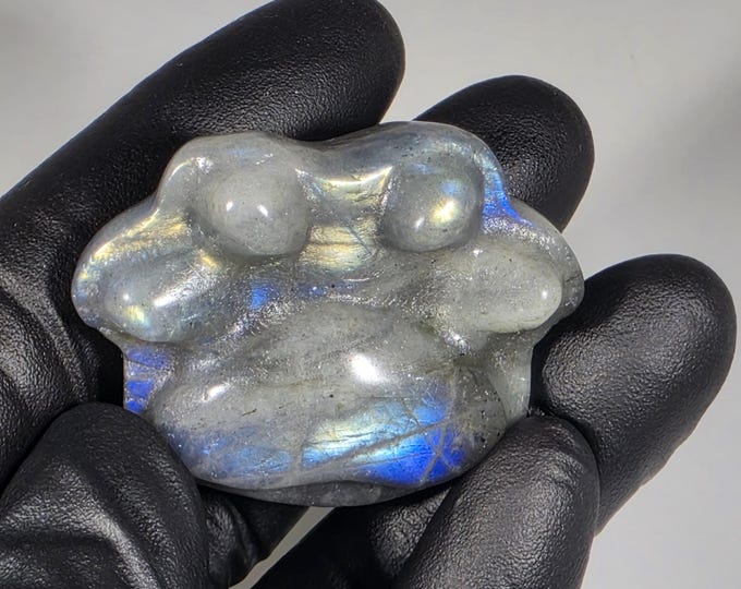 Labradorite Cat Paw Carving 1.3"