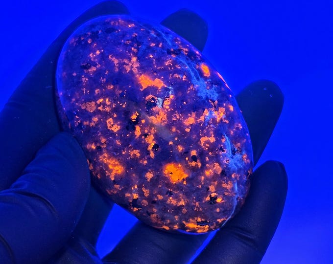 Yooperlite Palm Stone UV Reactive  *Imperfect