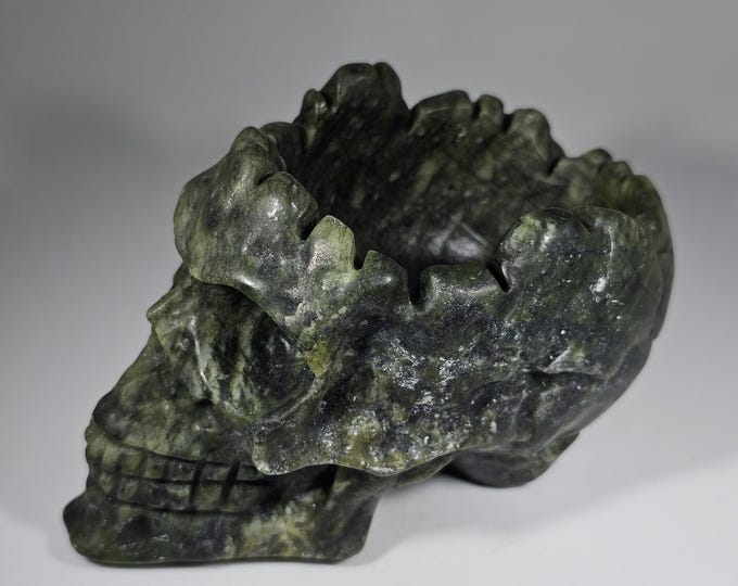 Green Jade Skull Bowl Carving