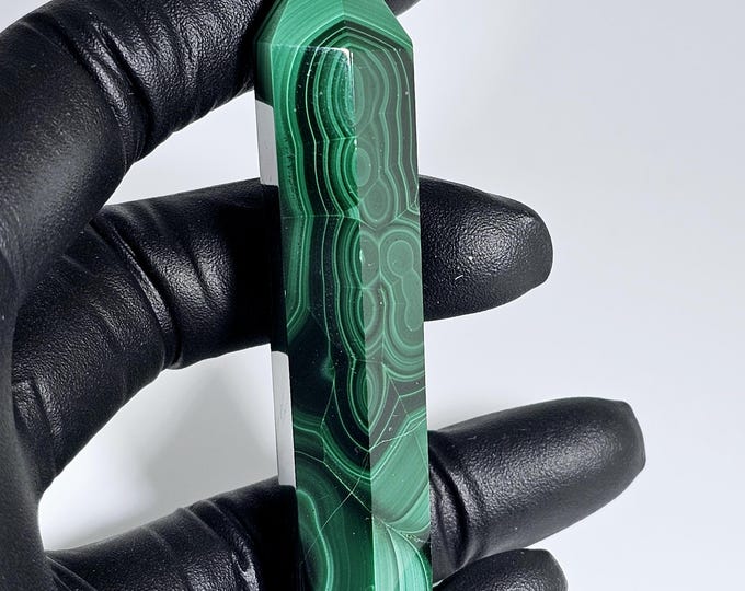 High Quality Silk Malachite Tower 2.6"