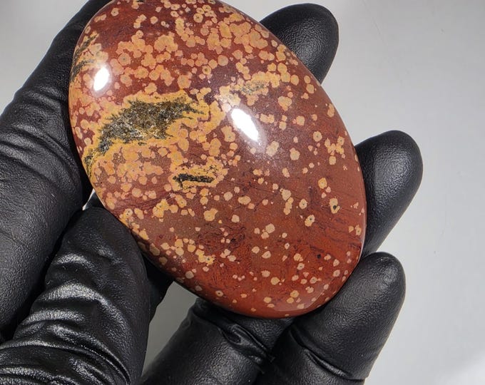 Red Jasper Palm Stone