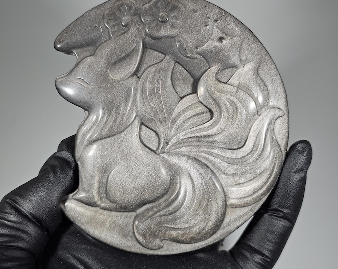 Silver Obsidian 9 Tail Fox Carving