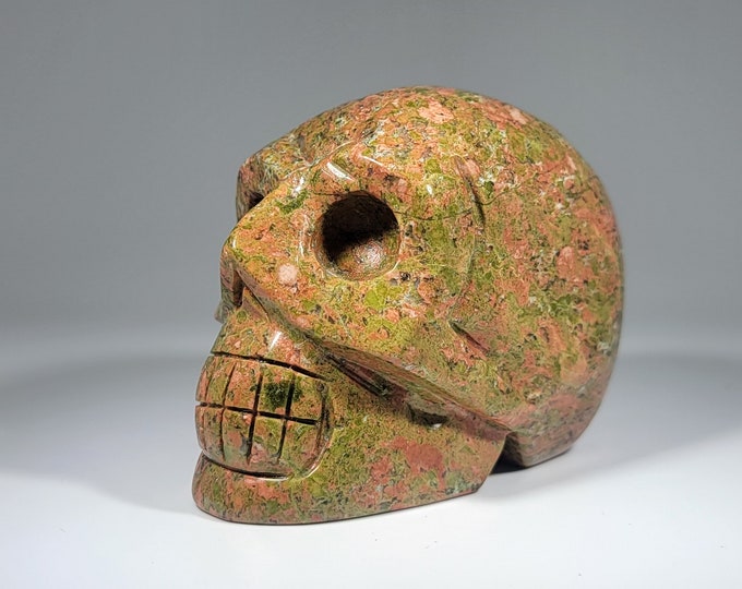 2.9" Unakite Skull Carving