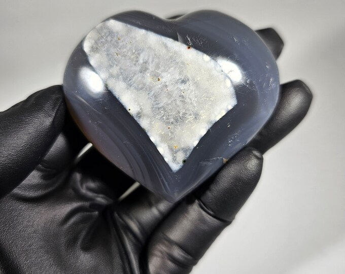 Orca Agate Heart Carving