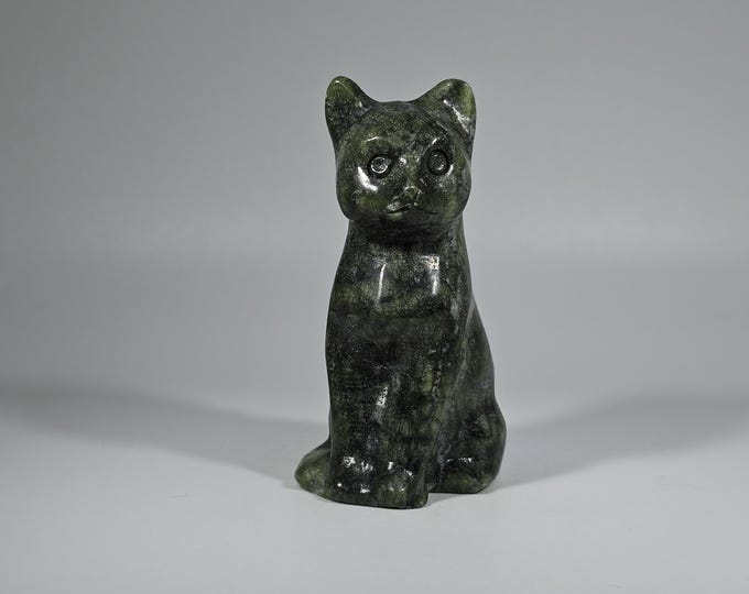Green Jade Cat Carving