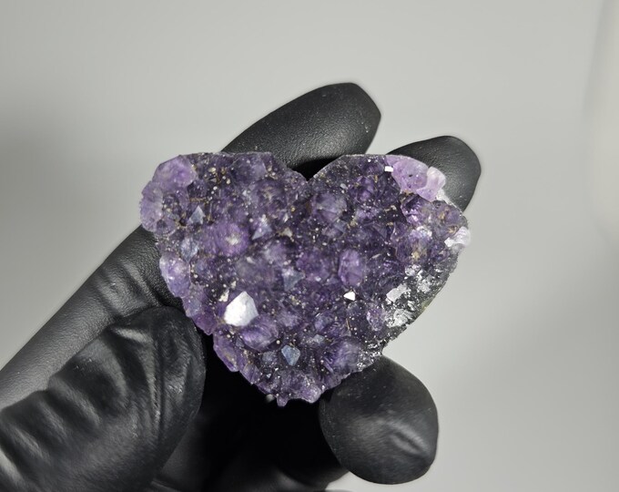 Small Druzy Amethyst Heart Cluster Carving