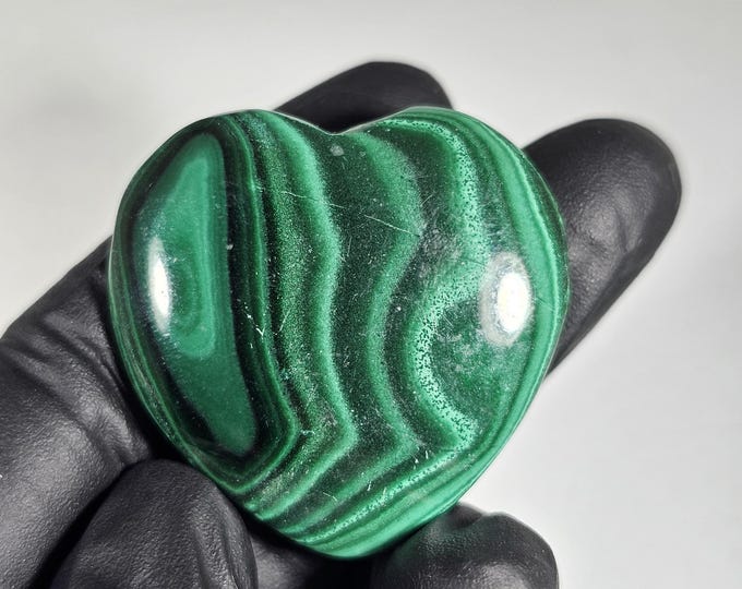 Malachite Heart Palm Stone