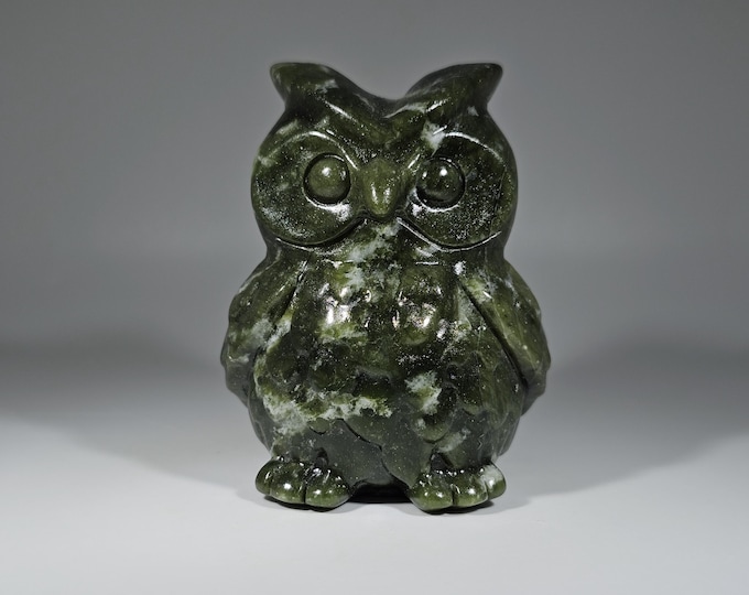 Green Jade Owl Carving