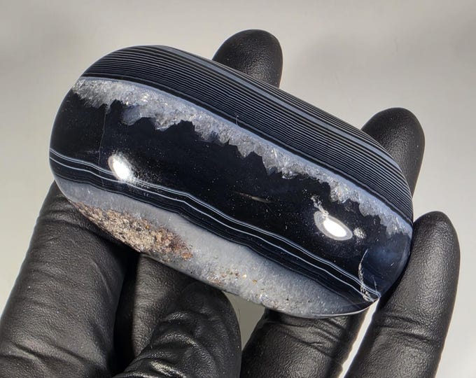 Black Agate Palm Stone *Imperfect