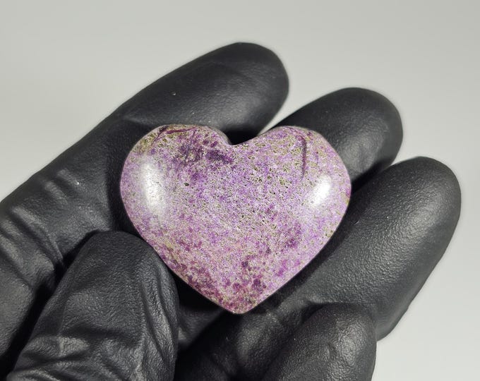 Mini Atlantisite in Stichtite Heart Carving
