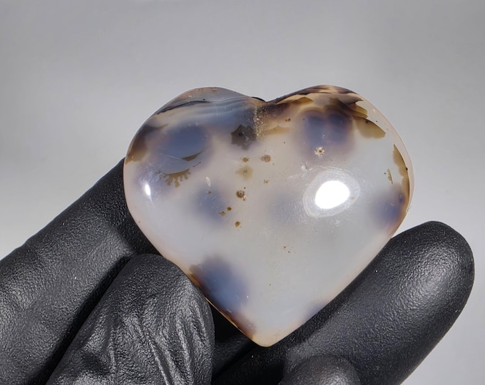 Dendritic Agate Heart Stone
