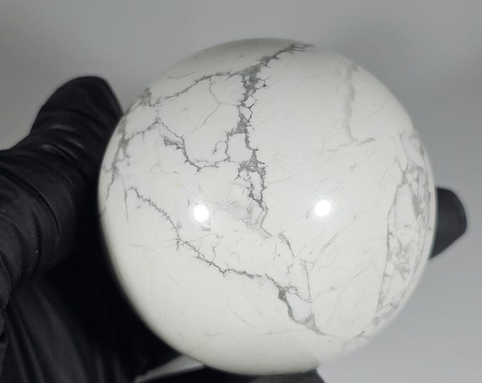 52mm Howlite Sphere