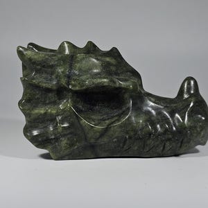 Green Jade Dragon Head Carving