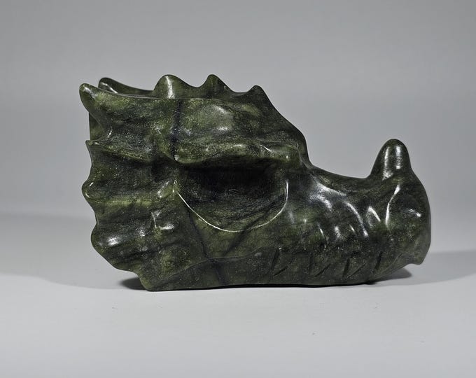 Green Jade Dragon Head Carving