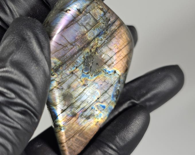 Flashy Labradorite Freeform
