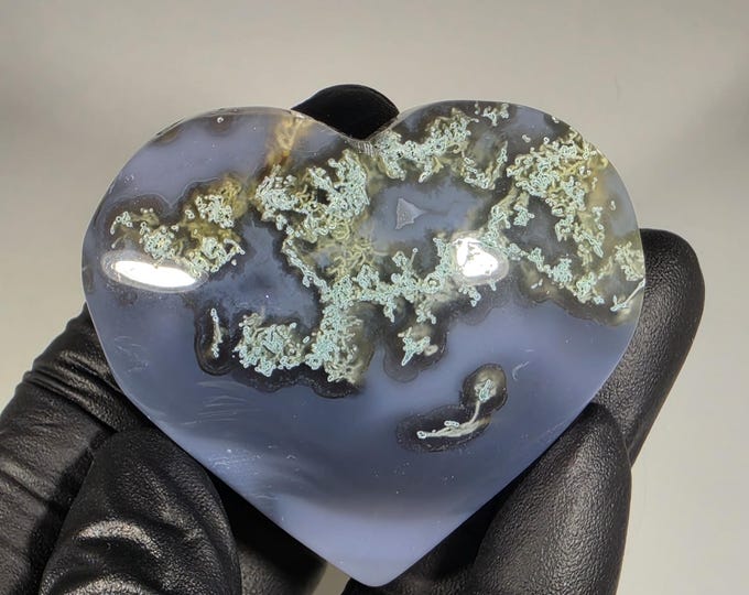 Moss Agate Heart Palm Stone