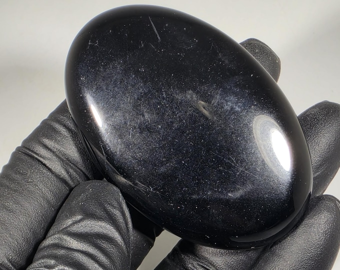 Obsidian Palm Stone