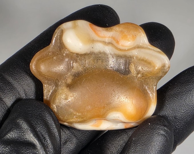 Amber Calcite Paw Carving 1.3"
