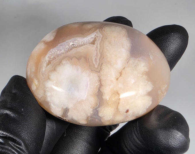 Flower Agate Palm Stone